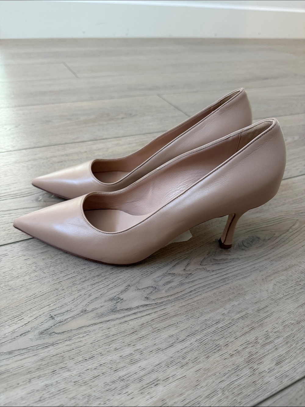 Pointed-Toe Nude Leather Pumps - Women's Kitten Heels